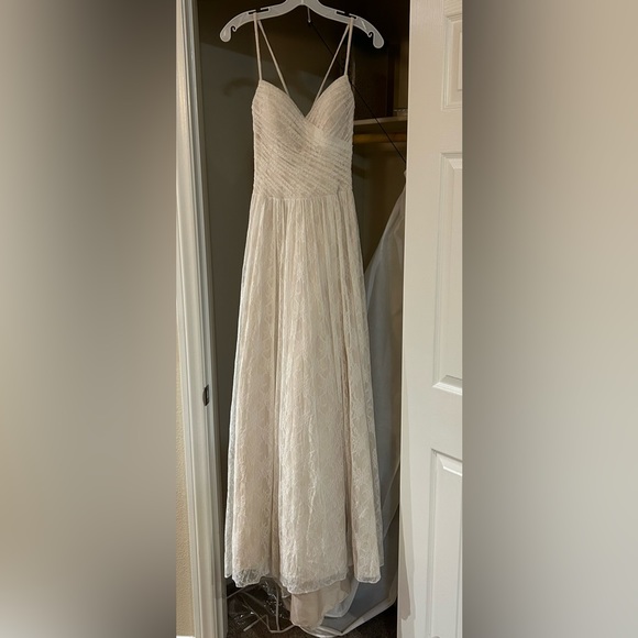 David's Bridal Galina Soft Lace Wedding Dress With Pleated Top Size 8 - Picture 4 of 13